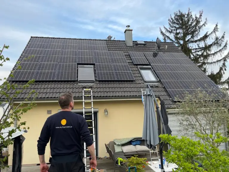 Wallbox-Installation an Hauswand