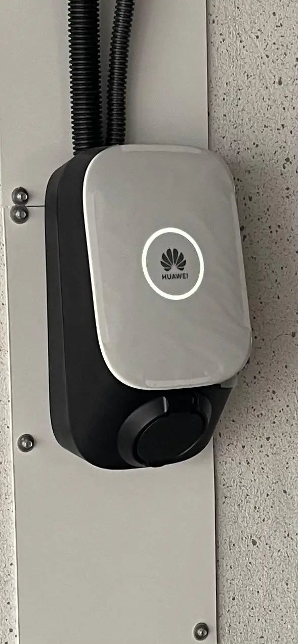 Wallbox für Elektroauto mit PV-Überschussladung