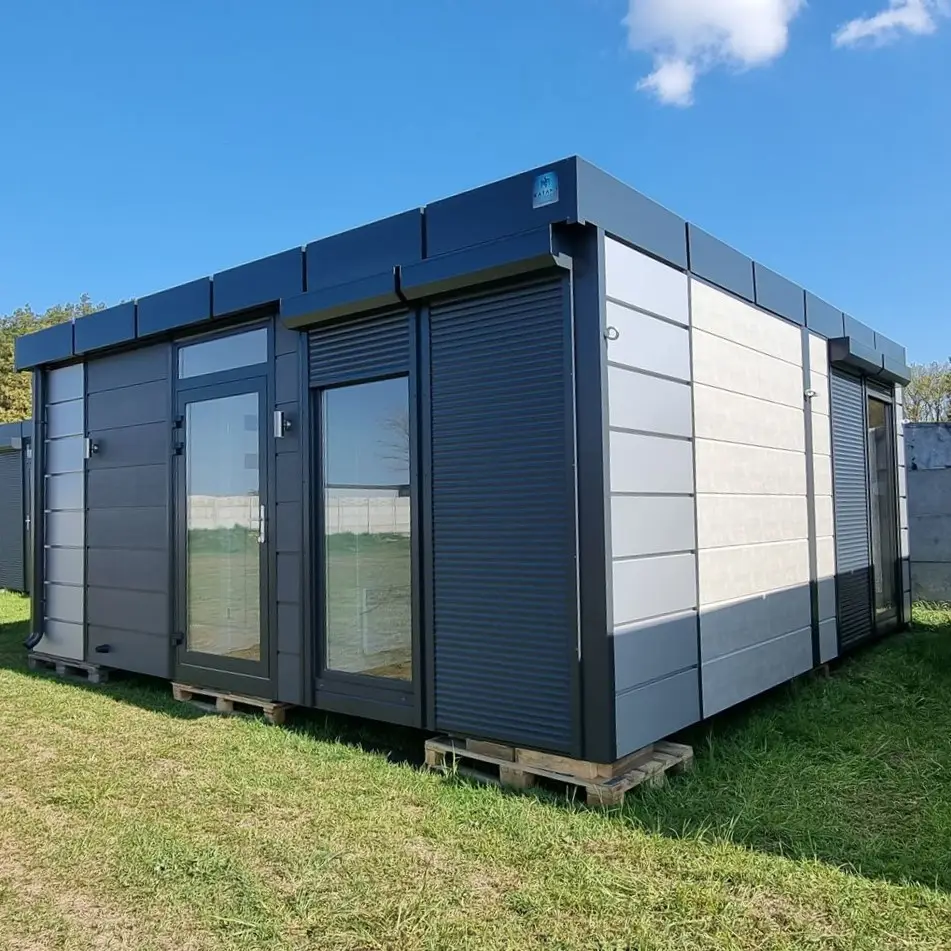 Container (2)
